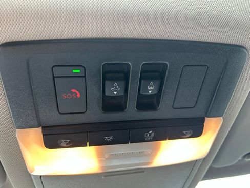 Certified 2026 Nissan Rogue SV w/ SV Premium Package FWD image 16