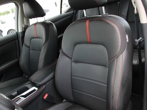 Certified 2025 Nissan Sentra SR w/ SR Premium Package FWD image 6