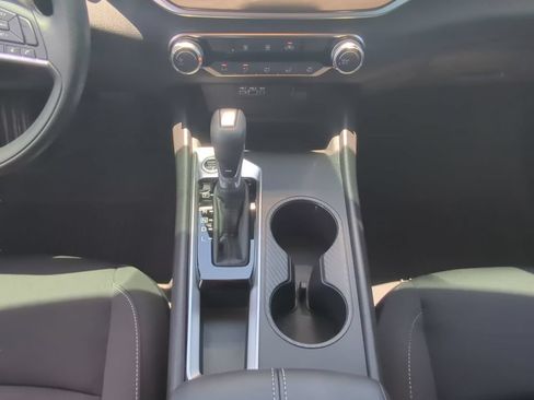 Used 2025 Nissan Altima 2.5 SV FWD image 16