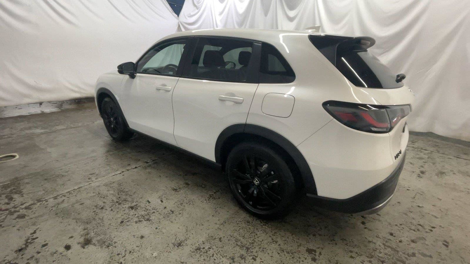 Certified 2026 Honda HR-V Sport image 11
