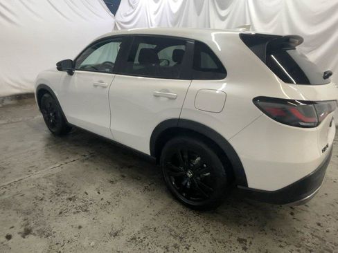 Used 2026 Honda HR-V Sport image 11