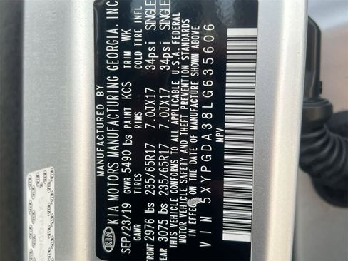 Used 2020 Kia Sorento LX image 37