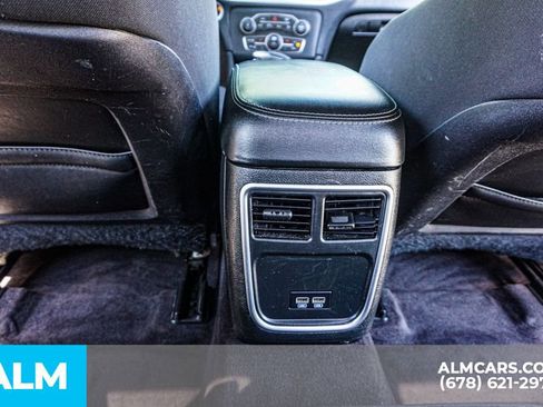 Used 2019 Dodge Charger GT image 32