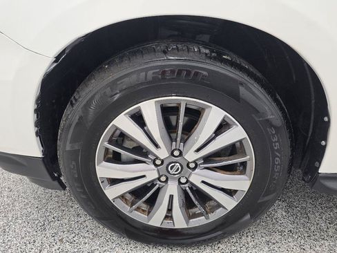 Used 2020 Nissan Pathfinder SL FWD image 31