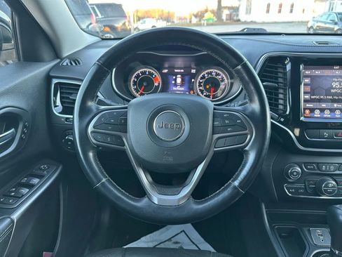 Used 2020 Jeep Cherokee Limited FWD image 12