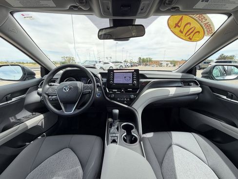 Used 2024 Toyota Camry LE image 25