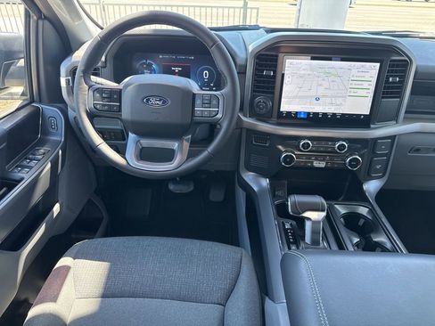 Used 2025 Ford F150 Lightning XLT AWD/4WD image 12