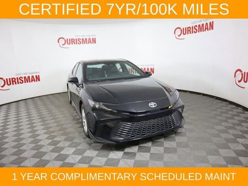 Used 2025 Toyota Camry SE FWD image 13