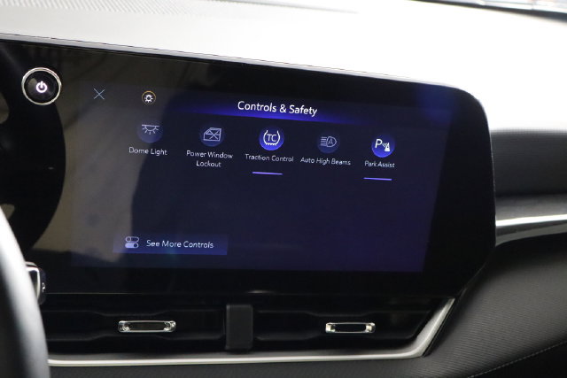 Used 2025 Chevrolet Equinox LT FWD image 31