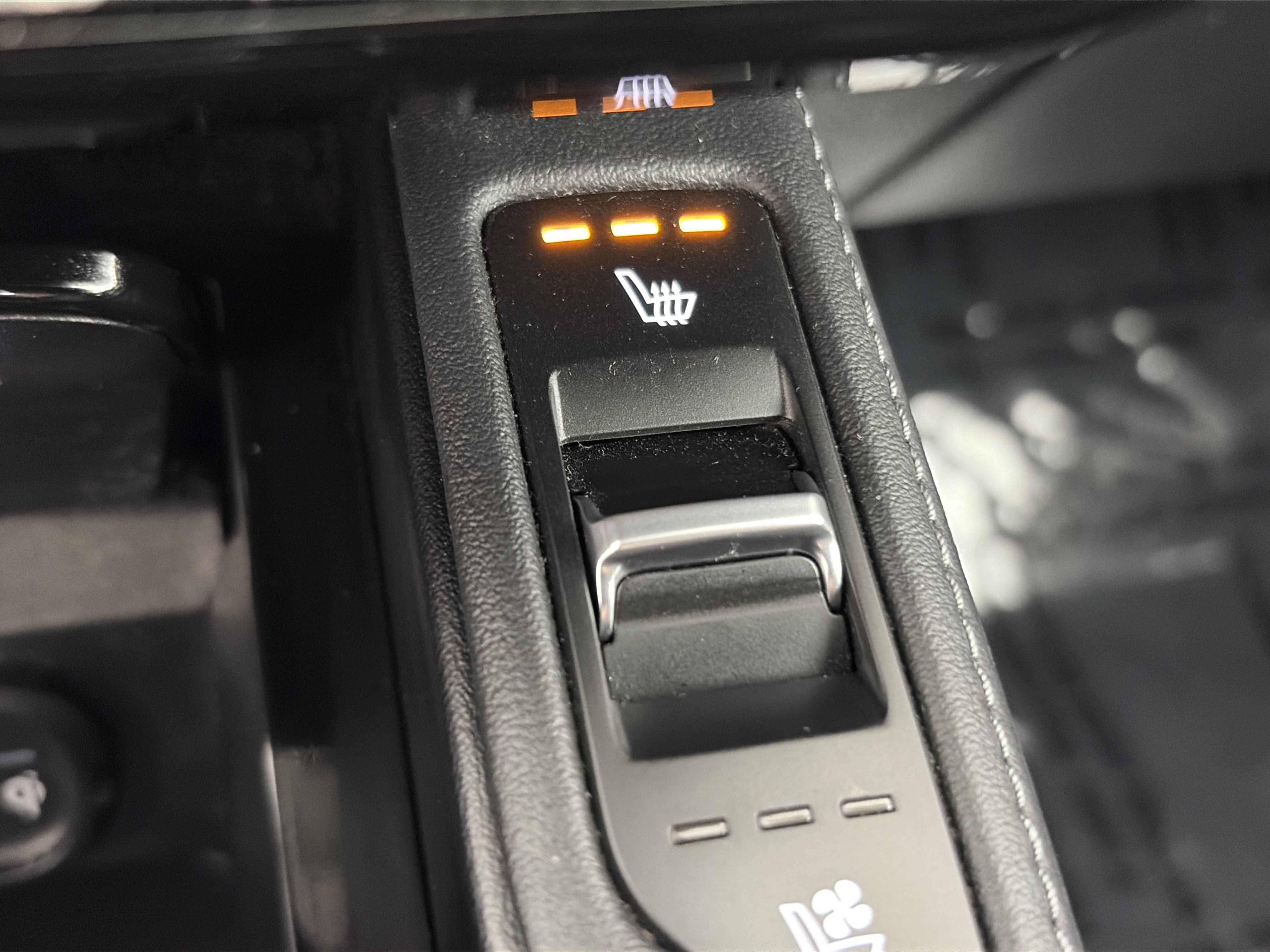 Certified 2024 Kia Telluride SX Prestige AWD/4WD image 30