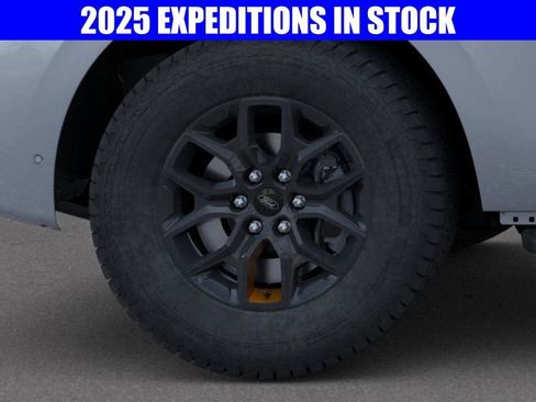 New 2025 Ford Expedition Tremor image 19
