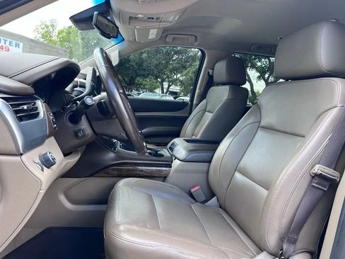 Used 2019 Chevrolet Suburban LT w/ Texas Edition Package RWD image 13