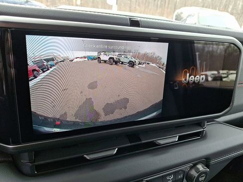 New 2026 Jeep Wrangler Unlimited Rubicon image 13