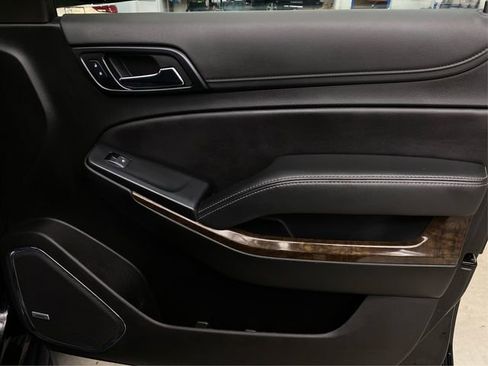Used 2019 Chevrolet Suburban LT AWD/4WD image 24