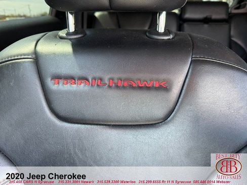 Used 2020 Jeep Cherokee Trailhawk w/ Cold Weather Group AWD/4WD image 30