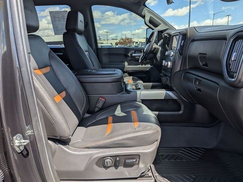 Used 2020 GMC Sierra 3500 AT4 w/ AT4 Premium Package AWD/4WD image 23