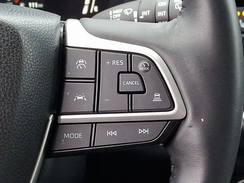 Used 2024 Toyota Grand Highlander XLE image 22