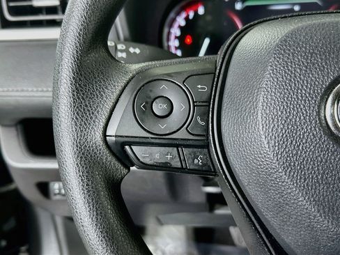 Certified 2025 Toyota RAV4 LE FWD image 16