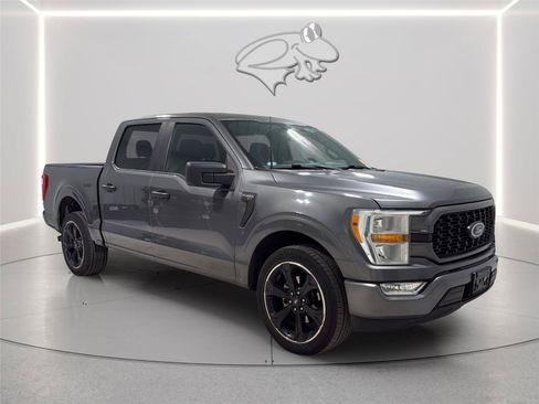Certified 2022 Ford F150 XL w/ STX Appearance Package RWD image 7