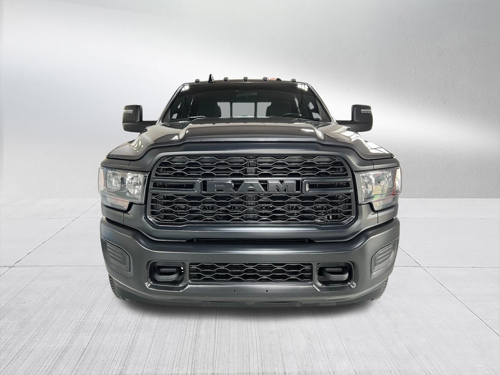 Used 2024 RAM 3500 Tradesman w/ Snow Chief Group AWD/4WD image 2