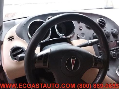 Used 2006 Pontiac Solstice Convertible w/ Premium Package image 8