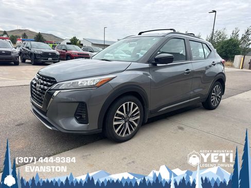 Used 2023 Nissan Kicks SR w/ Interior Electronics Package FWD image 7