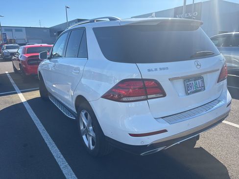 Used 2018 Mercedes-Benz GLE 350 4MATIC image 3