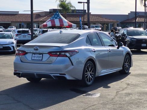 Used 2024 Toyota Camry SE image 5
