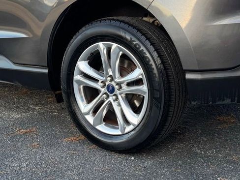 Used 2017 Ford Edge Titanium w/ Equipment Group 301A image 23