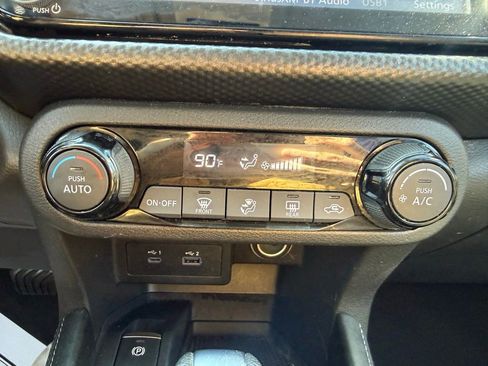 Used 2021 Nissan Kicks SV FWD image 22