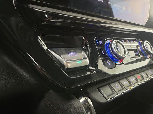 Certified 2024 GMC Sierra 2500 AT4 image 24