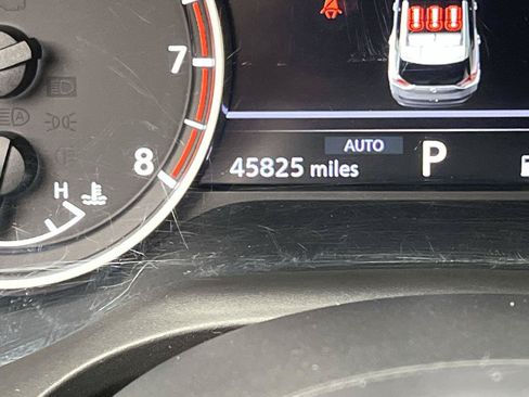 Used 2023 Nissan Rogue SV AWD/4WD image 14