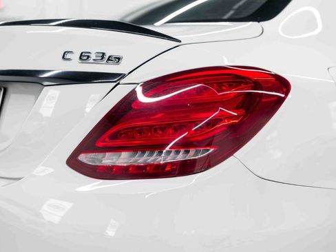 Used 2017 Mercedes-Benz C 63 AMG S image 23