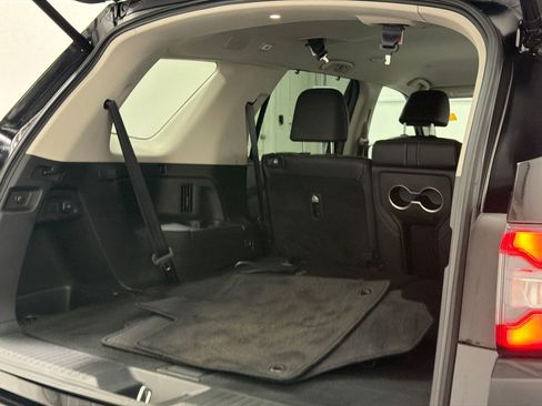 Used 2025 Honda Pilot EX-L image 8