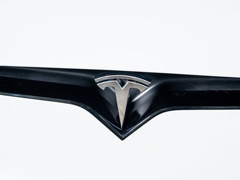 Used 2022 Tesla Model X image 16