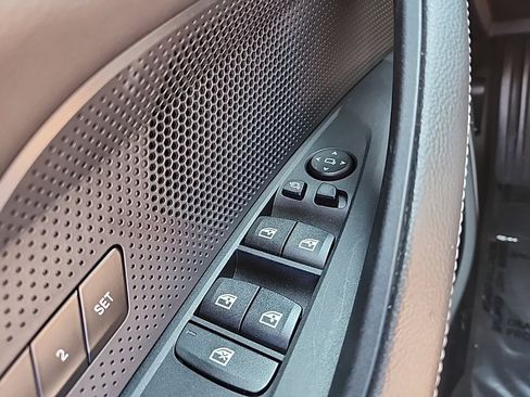 Used 2024 BMW i4 eDrive40 image 34