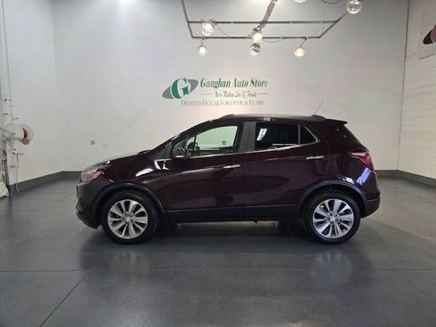 Used 2018 Buick Encore Preferred image 3