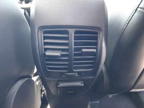 Used 2018 Ford Escape Titanium AWD/4WD image 39