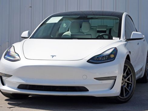 Used 2021 Tesla Model 3 Long Range image 3