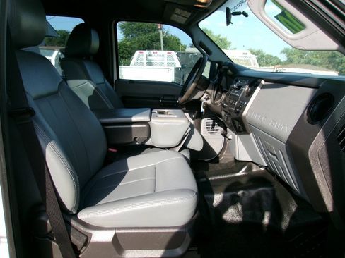 Used 2015 Ford F250 XL w/ Power Equipment Group AWD/4WD image 12