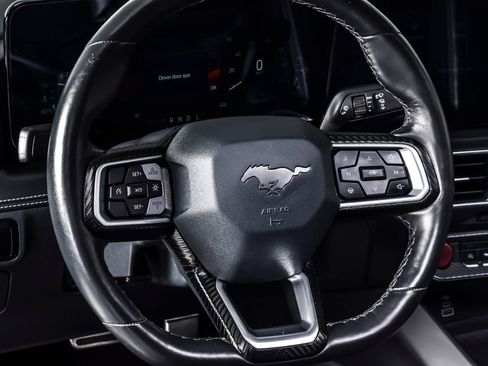 Used 2025 Ford Mustang Premium RWD image 19