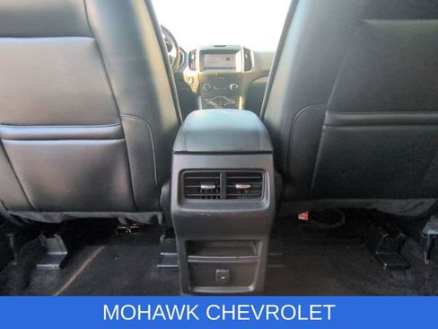 Used 2020 Ford Edge SEL w/ Cold Weather Package image 22