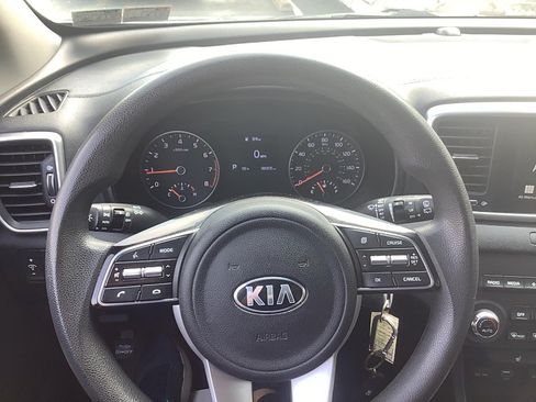 Used 2020 Kia Sportage LX w/ LX Popular Package AWD/4WD image 11