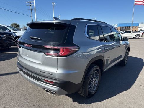 Used 2025 GMC Acadia Elevation FWD image 5