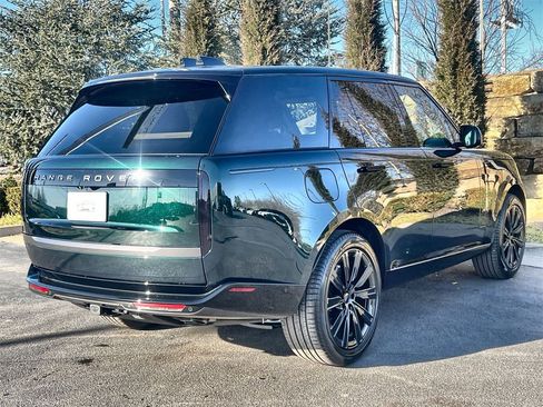 New 2026 Land Rover Range Rover SE image 5
