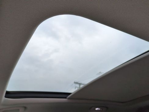 Used 2021 Cadillac XT4 Premium Luxury w/ Technology Package image 22