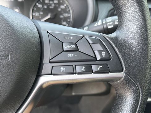 Used 2023 Nissan Kicks SV FWD image 13