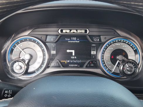 Used 2020 RAM 1500 Limited w/ Black Appearance Package AWD/4WD image 11