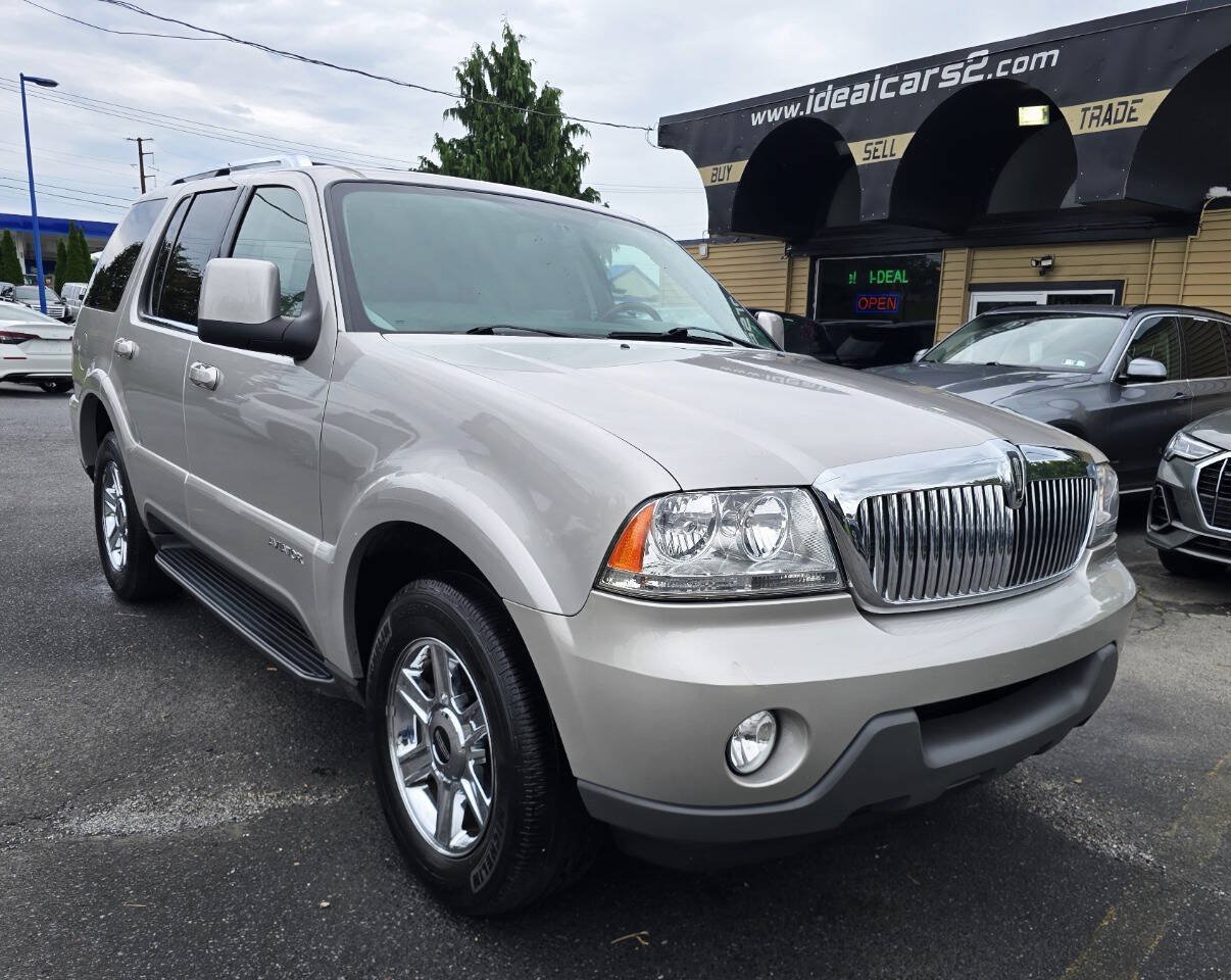 Used 2005 Lincoln Aviator AWD image 1