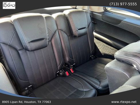 Used 2015 Mercedes-Benz GL 450 4MATIC image 32